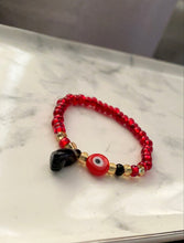 Load image into Gallery viewer, Azabache Baby/Toddler Evil Eye Bracelet
